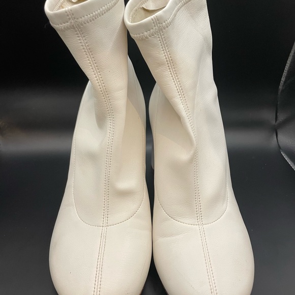 White leather stretchy boots size 8 - Picture 10 of 13